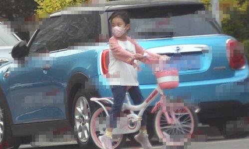 娱乐吃瓜酱骑车